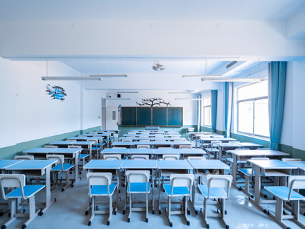 南郑学生教室