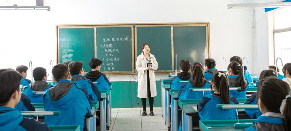 南郑引入导师机制，准确把握考试方向