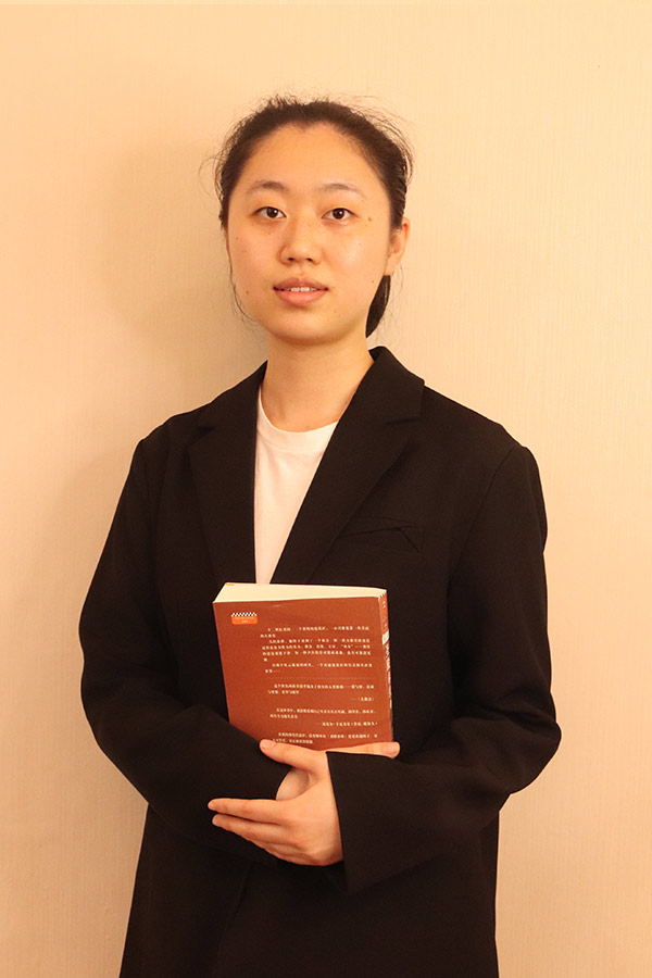 南郑梁艺 本科学历，优秀班主任
